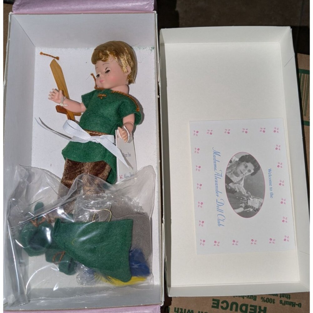 Madame Alexander Peter Pan Doll 8" The Classic Friends #13660 box accessories